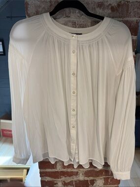 Women's White Button-Front Long-Sleeve Blouse EUC